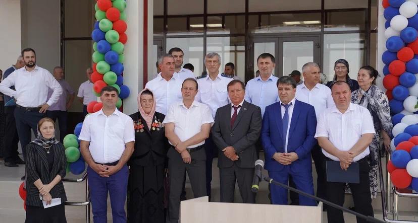 Новую школу и детский сад открыли в селе Эндирей Хасавюртовского района
